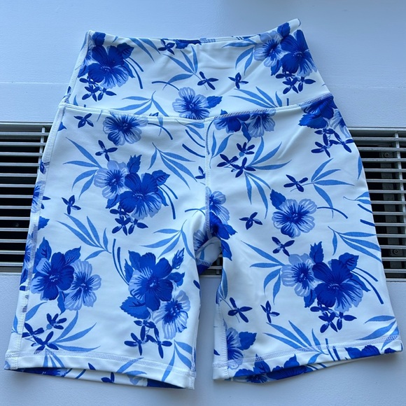 Love shack fancy Biker shorts xs - Picture 1 of 3